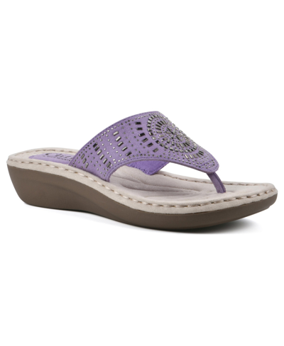 Cliffs By White Mountain Cienna Thong Comfort Sandal In Orchid/ Fabric