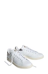 Adidas Originals Primegreen Stan Smith Sneaker In White/ Gold Metallic