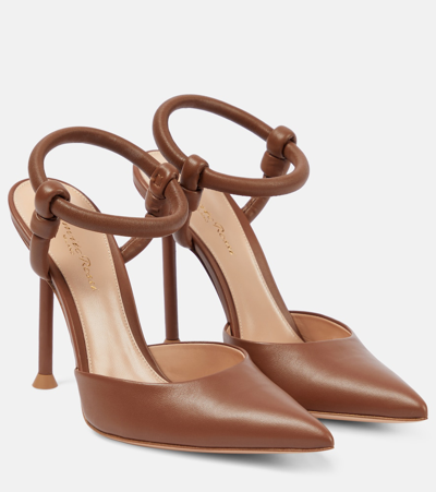 Gianvito Rossi Juno D'orsay 105 Leather Pumps In Brown
