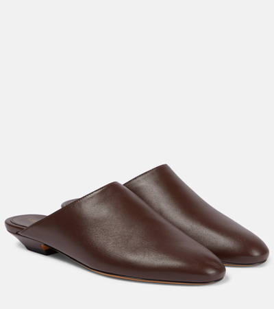 Khaite Otto 15 Round-toe Backless Leather Loafers In Coffee