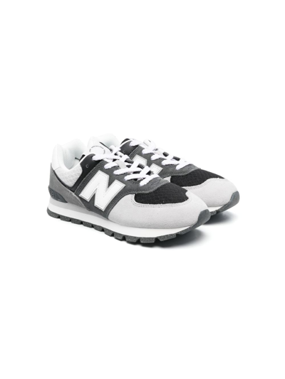 New Balance Lace-up Low-top Sneakers In 灰色