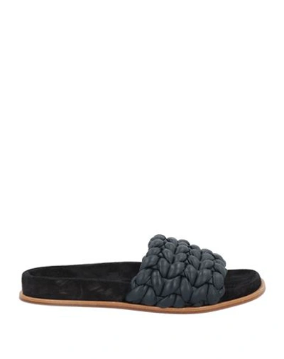 Chloé Kacey Womens Leather Braided Slide Sandals In Black