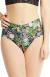 Hanky Panky Print Retro Lace Thong In Vocies On The Veranda