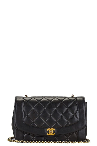 Pre-owned Chanel Quilted Diana Chain Shoulder Bag In Black