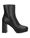 Gianvito Rossi Leather Platform Ankle Boots In Black