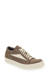 Rick Owens Luxor Vintage Low Top Sneaker In Dust Milk