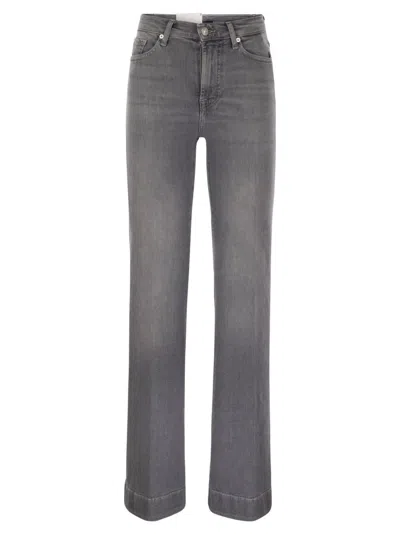 7 For All Mankind Modern Dojo Closing Act Grey Jeans In Gray