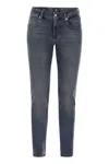 7 For All Mankind Slimmy Tapered Globe - Skinny Medium-waisted Jeans