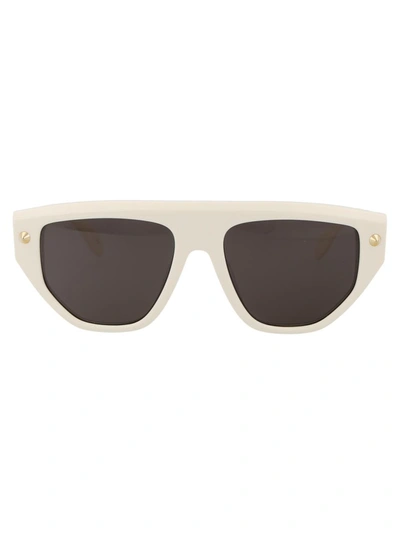 Alexander Mcqueen Sunglasses In 003 White White Grey
