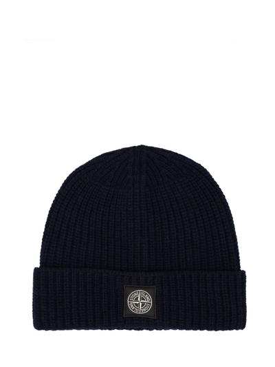 Stone Island Logo Patch Knitted Beanie In Navy