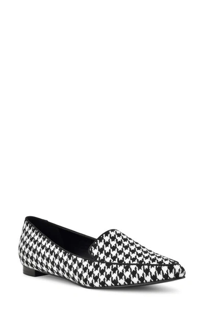 Nine West Abay Pointed Toe Flat In Black White Houndstooth