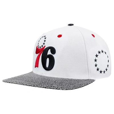 Pro Standard White Philadelphia 76ers Hook Elephant Snapback Hat