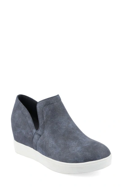 Journee Collection Cardi Wedge Platform Sneaker In Blue