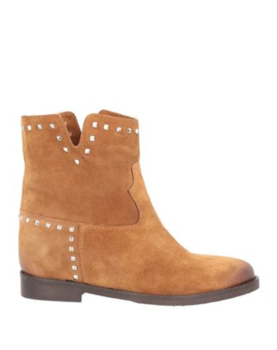 Gaia Shoes Woman Ankle Boots Tan Size 9 Soft Leather In Brown