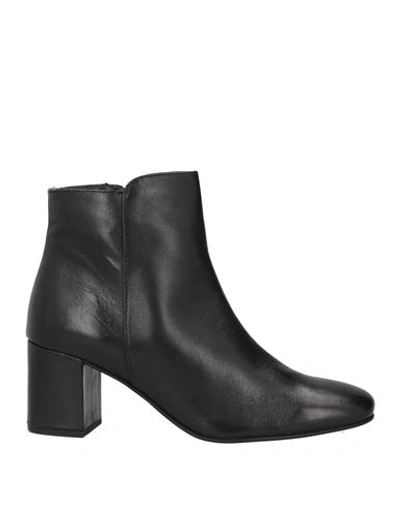 Paola Ferri Woman Ankle Boots Black Size 10 Soft Leather