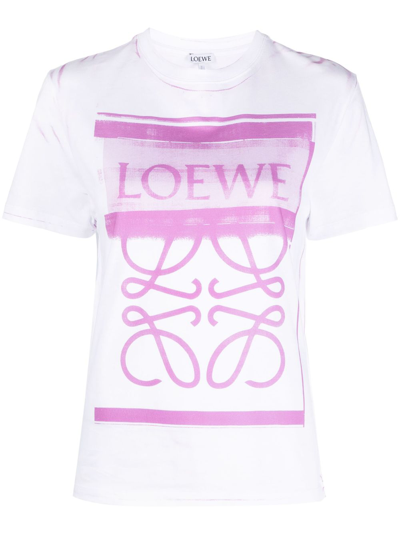 Loewe Anagram Printed T-shirt In Bianco/rosa