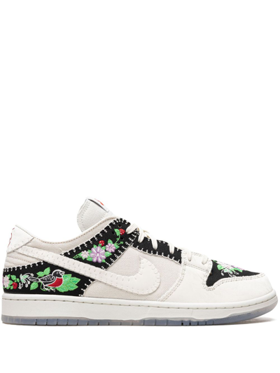Nike Dunk Low Decon "n7" Trainers In White