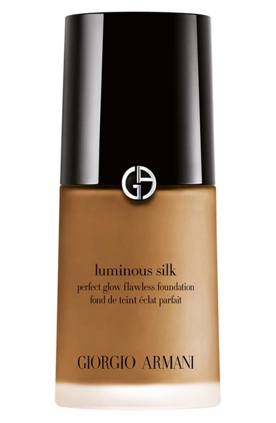 Armani Collezioni Armani Beauty Luminous Silk Natural Glow Foundation In 11 Deep/olive