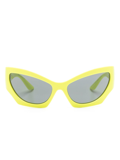 Versace 有色镜片猫眼框太阳眼镜 In Yellow