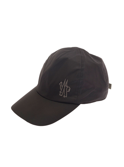 Moncler Logo-embroidered Baseball Cap In Black