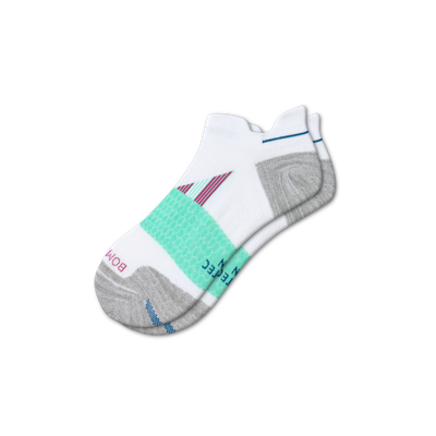 Bombas Running Ankle Socks In White Arctic