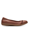 Clarks Meadow Rae In Brown