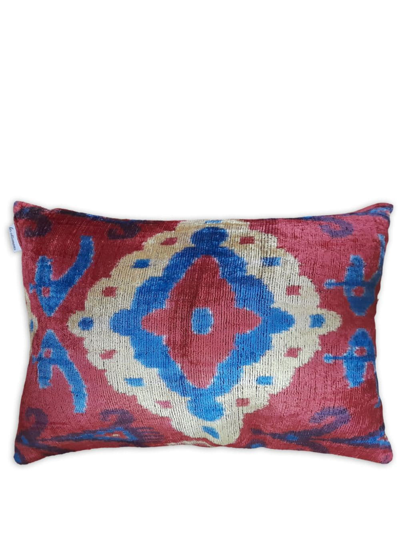 Les-ottomans Ikat-print Velvet Cushion In Red