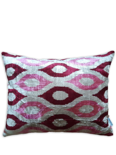 Les-ottomans Ikat-print Velvet Cushion In Blue