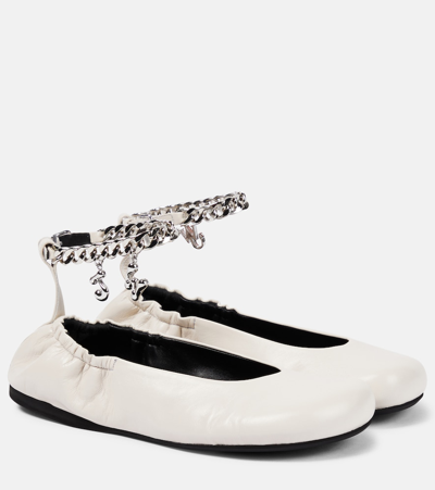 Jw Anderson Logo-charm Leather Ballerina Shoes In White
