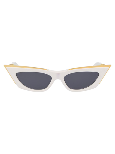 Valentino V - Goldcut - I Sunglasses In White - Yellow Gold W/dark Grey