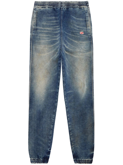 Diesel Logo-embroidered Tappered Jeans In Blue