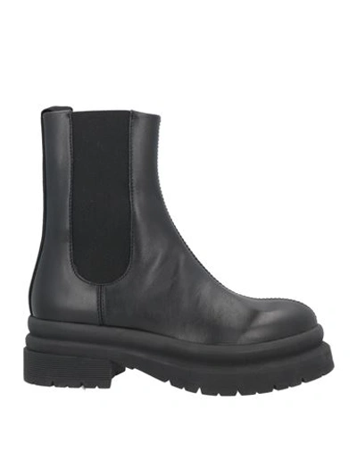 Jw Anderson Leather Chelsea Boot In Black