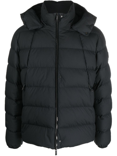 Moncler Funnel-neck Padded Down Jacket In Schwarz