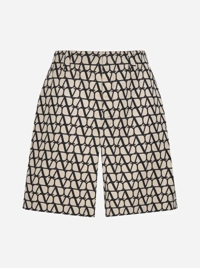 Valentino Toile Iconographe Bermuda Shorts In Beige,black