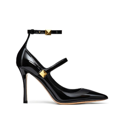 Valentino Garavani Roman Stud Patent Ankle-strap Pumps In Black