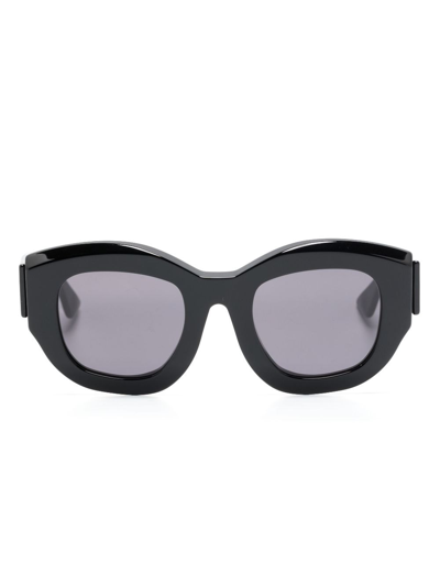 Kuboraum B5 Cat-eye Sunglasses In Black