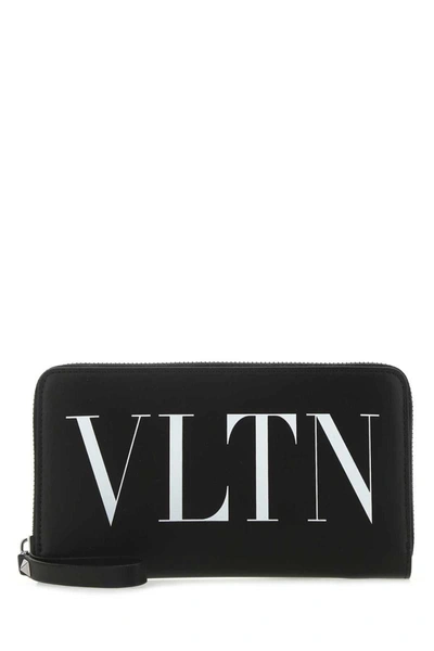 Valentino Garavani Zip Around Continental Wallet Vltn In Black
