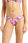 Kulani Kinis V-cut Bikini Bottoms In Tipsy Dip