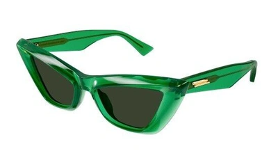 Pre-owned Bottega Veneta Bv1101s 010 Green/green Cat Eye Women's Sunglasses