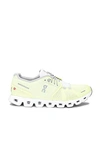 On Cloud 5 Running Shoes In Hay & Frost
