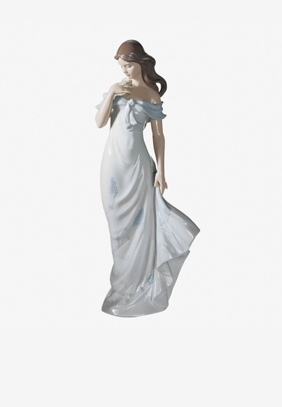 Lladrò A Flower's Whisper Woman Figurine In White