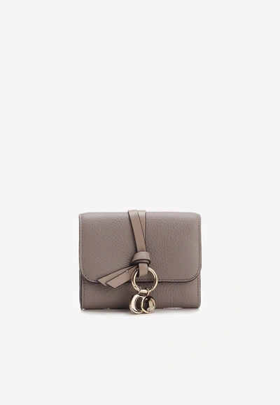 Chloé Alphabet Tri-fold Compact Wallet With Grained Leather In Gray