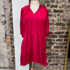 SOFIA COLLECTIONS SEAN DRESS IN MAGENTA