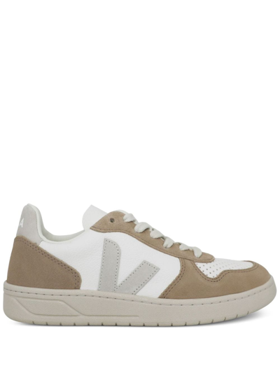 Veja V10 Chromefree Low-top Sneakers In Neutrals