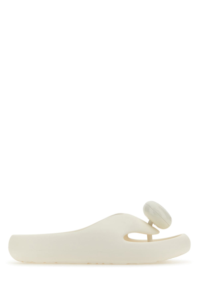 Loewe Paula's Ibiza Bubble橡胶夹趾凉鞋 In White