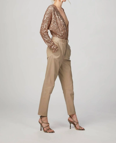 Zeynep Arcay Mom Leather Pants In Sand In Beige