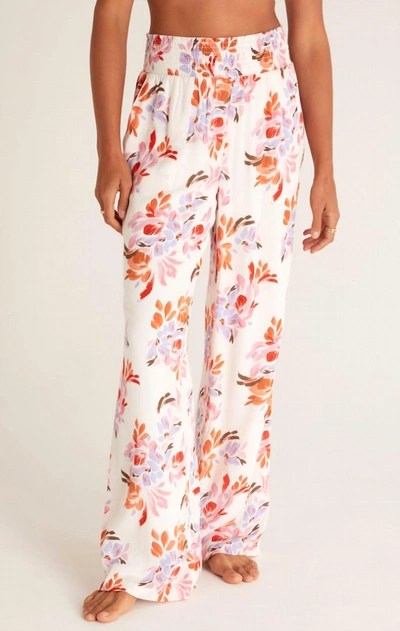 Z Supply Boardwalk Floral Pant In White Sand