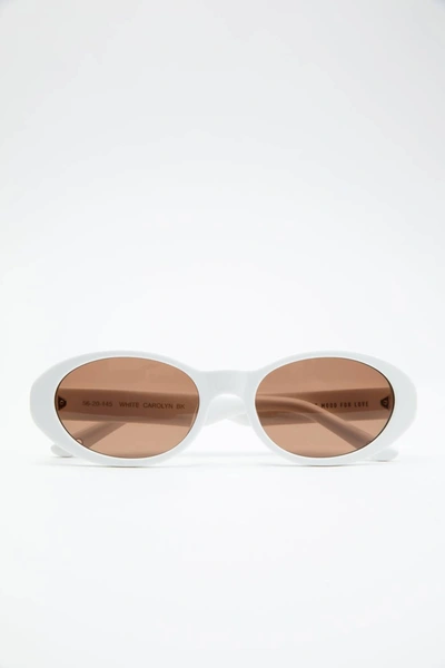 In The Mood For Love Caroline Bk Sunglasses With Chain In White