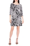 Chaus Paisley Bell Sleeve Shift Dress In Black/ White