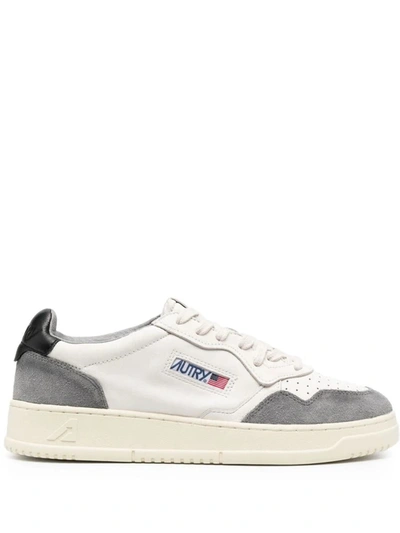 Autry Medalist Low Sneakers In Grey